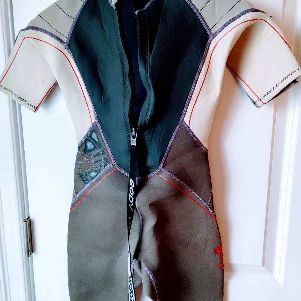 Kids wet suit